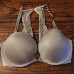 Victoria secret push up bra 34/D